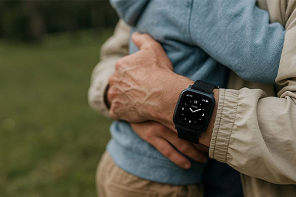 Turvaranneke tuo nimensä omaisesti turvaa erilaisissa tilanteissa vanhukselle